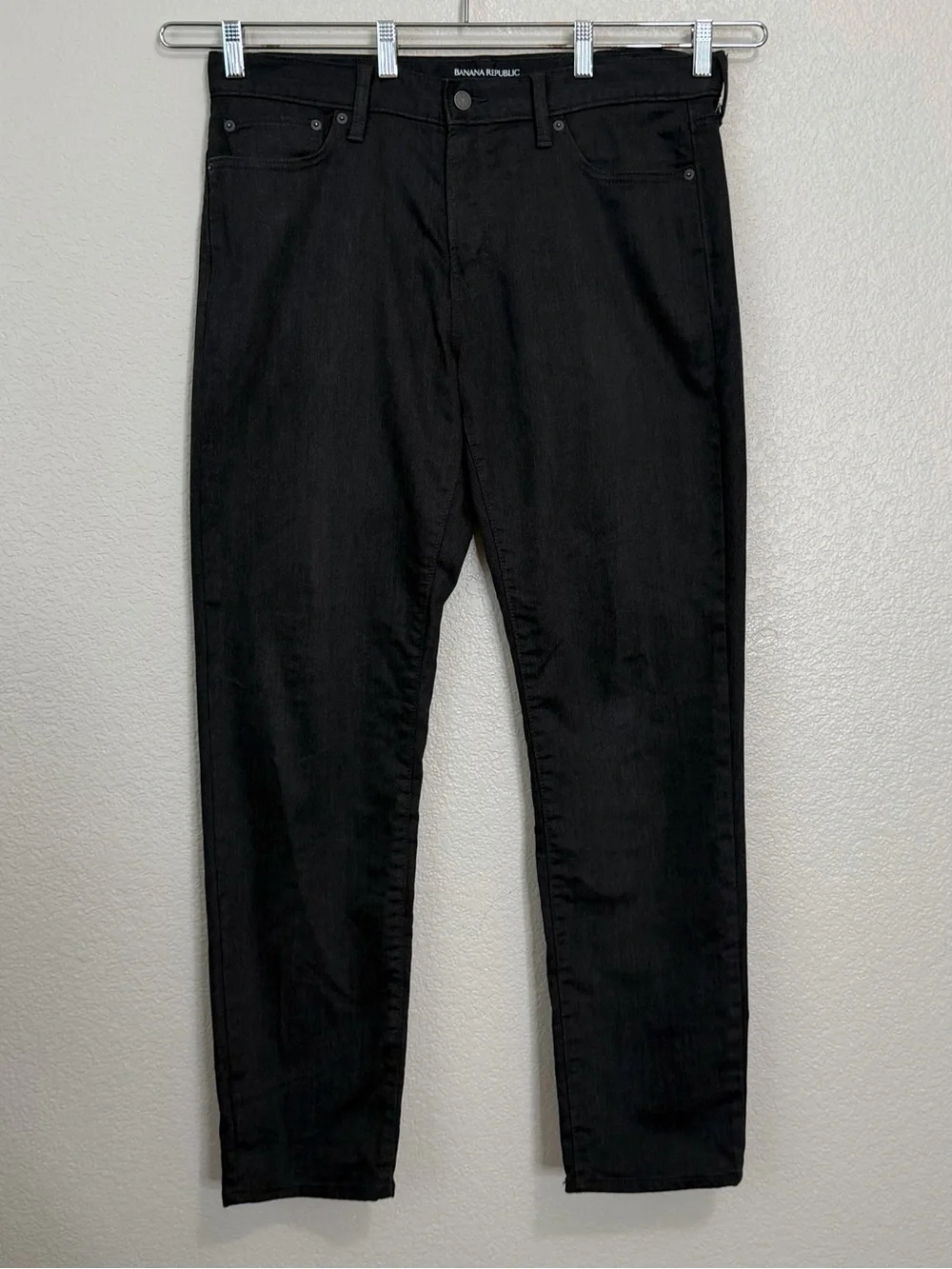 Banana Republic Men's Travel Jean Charcoal Gray Athletic Fit, Size 34 x 32